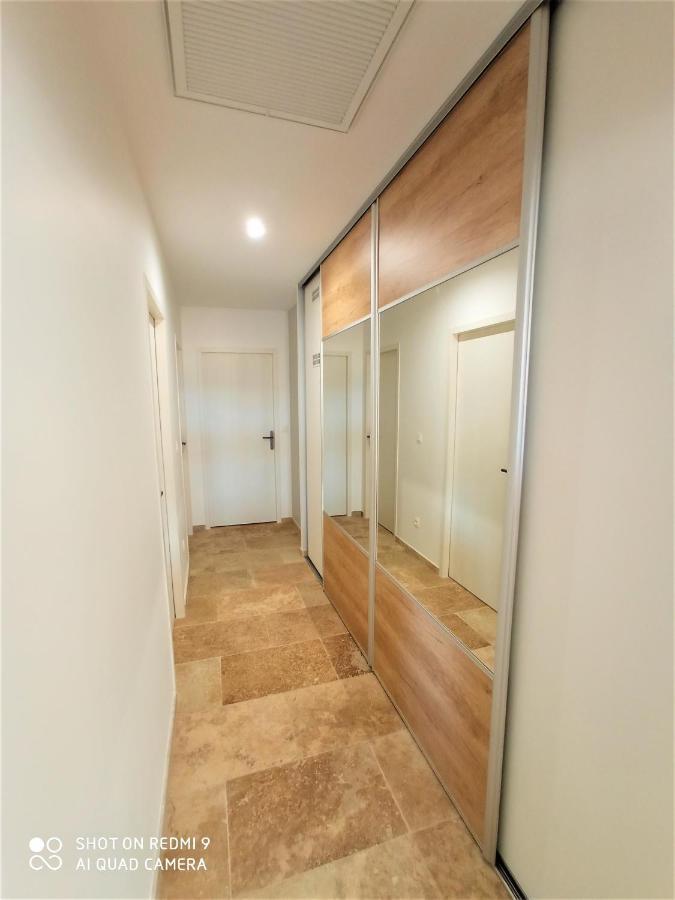Montséret Villa Entiere Bellevue - Balneo - Piscine - Clim מראה חיצוני תמונה