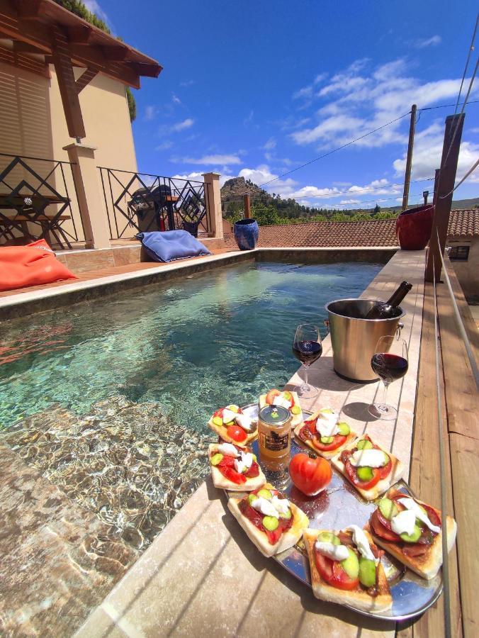 Montséret Villa Entiere Bellevue - Balneo - Piscine - Clim מראה חיצוני תמונה