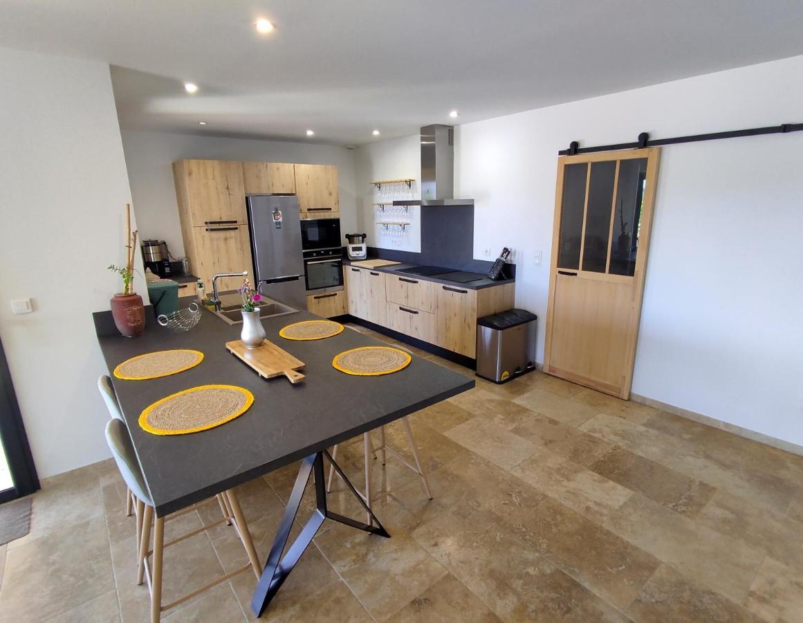 Montséret Villa Entiere Bellevue - Balneo - Piscine - Clim מראה חיצוני תמונה